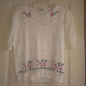 Sweater-Short Sleeve-w/ Roses